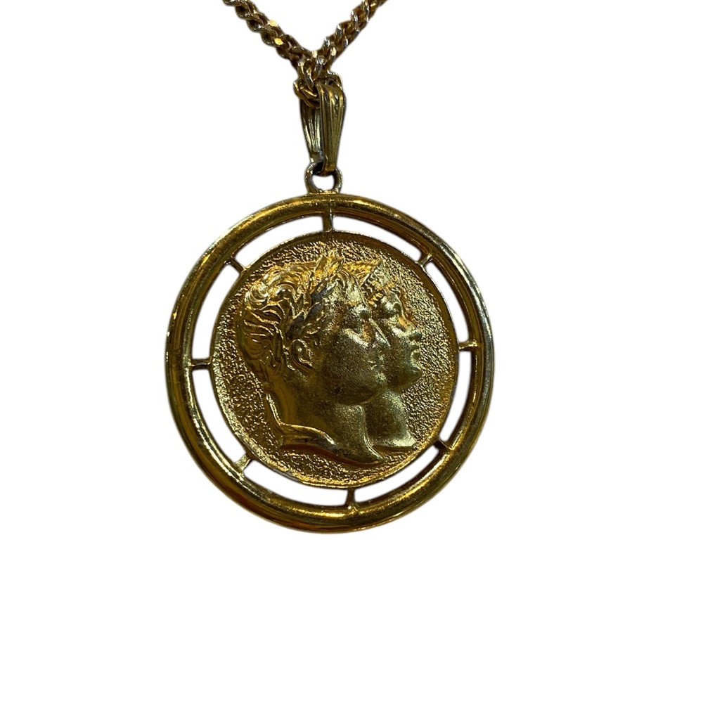 Vintage Medallion Pendant Necklace 20 inch - Picture 2 of 6